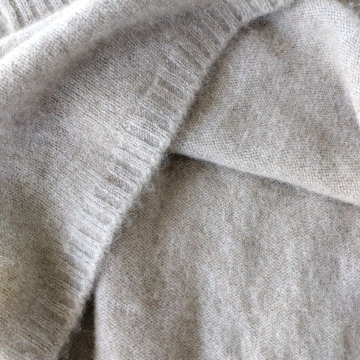 DAMA ベージュ クルーネックニット 長袖 DAMA ベージュ クルーネックニット 長袖