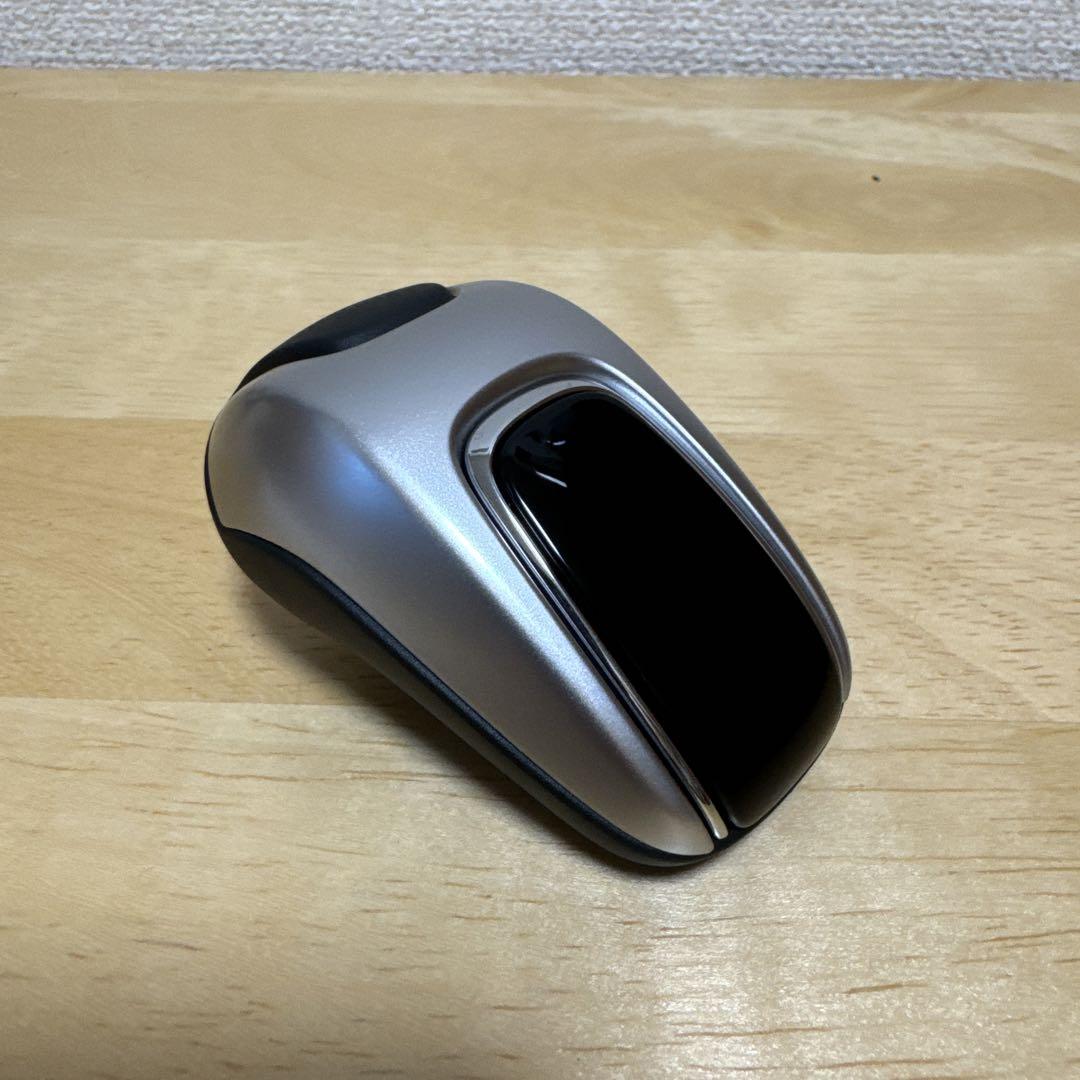 Amazon | SPPHONEIX 12個パック グースフェザー バドミントン