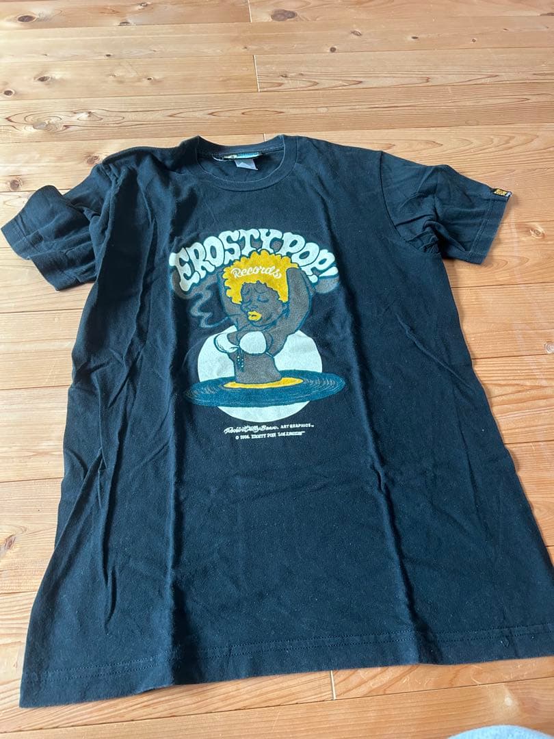 Erosty Pop ブラック Tシャツ　ジェリービーン