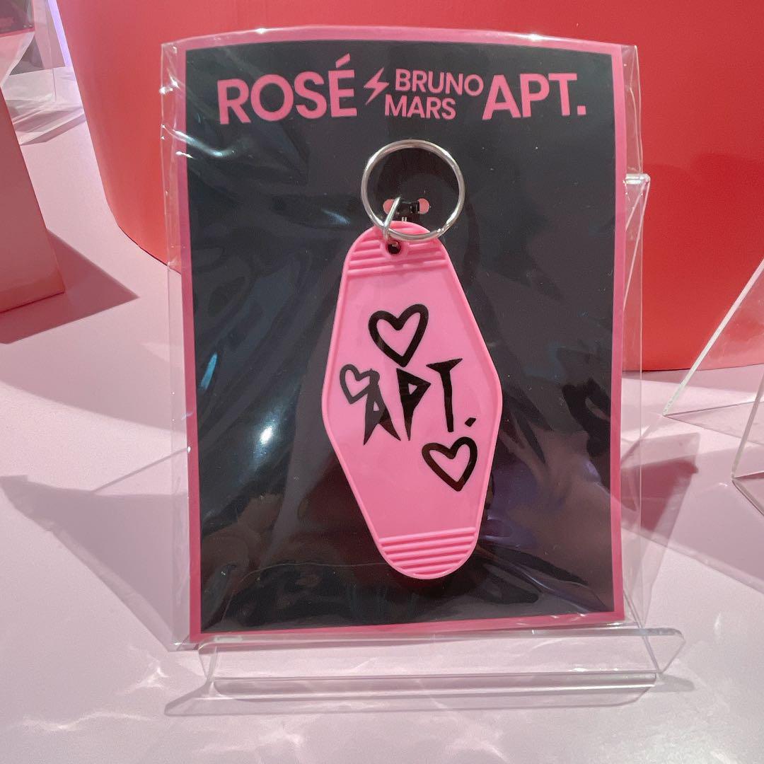☆BLACKPINKロゼ☆キーリング＋トレカ＋ショッパー セット
