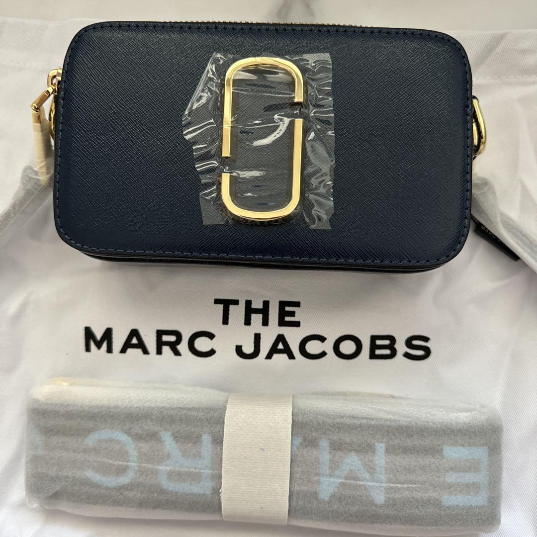 【新品未使用】MARC JACOBS/スナップショット