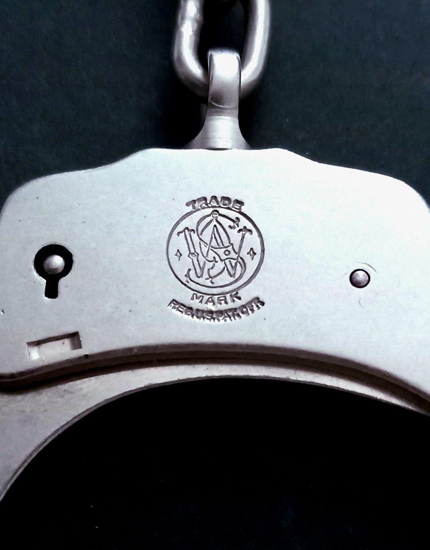 かわいい~!」SW M90 レア品実物ハンドカフ ニッケル +皮革ホルダー