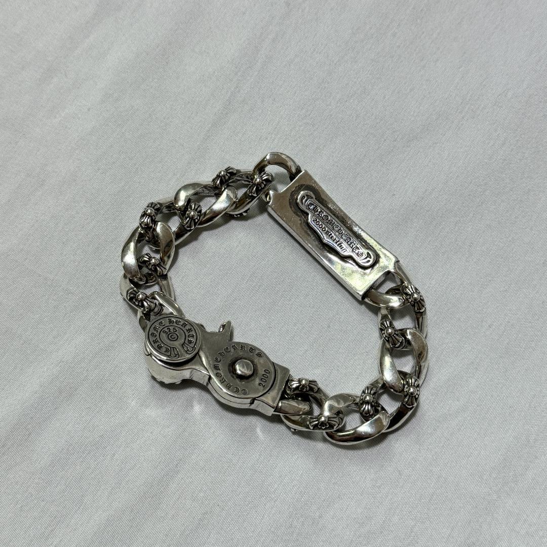 美品 クロムハーツ CHフラワーIDハーフチェーンブレスレットa4 クロムハーツ CHフラワーIDハーフチェーンブレスレット - メルカリ