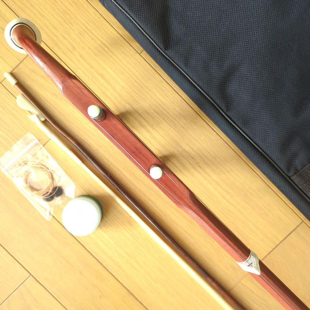 未使用人工皮紅木二胡Ｊ＋王小迪やわらかい北京弓魚が牛角製 出入国許可証不要