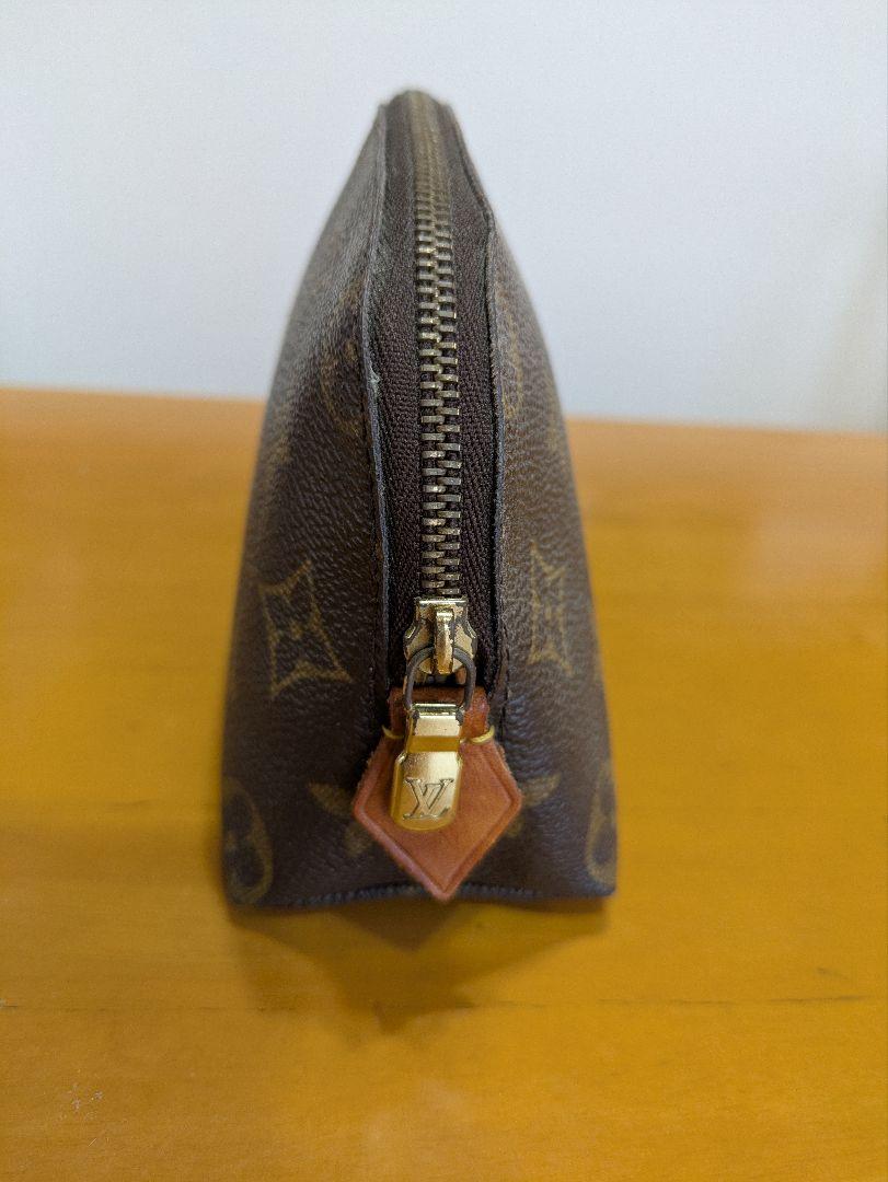 Louis Vuitton 　ルイ・ヴィトン　モノグラムポーチ
