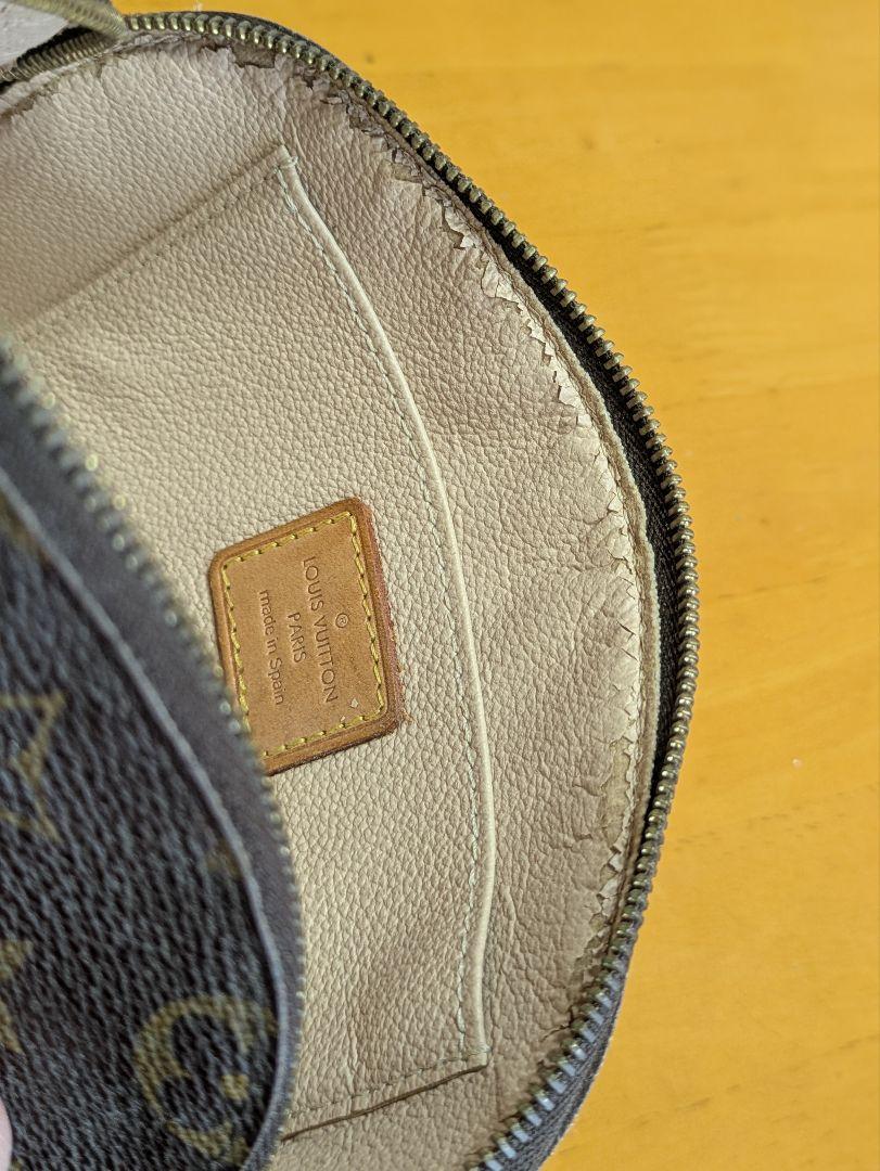 Louis Vuitton 　ルイ・ヴィトン　モノグラムポーチ