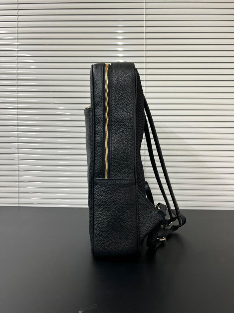高評価新作 HushTug スクエアリュック Black YtqFQ-m83662267406 HOT好評