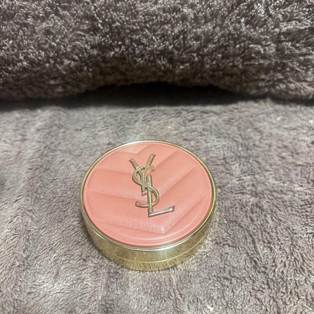 YSL メイクミーブラッシュ パウダー コーラルカラー
