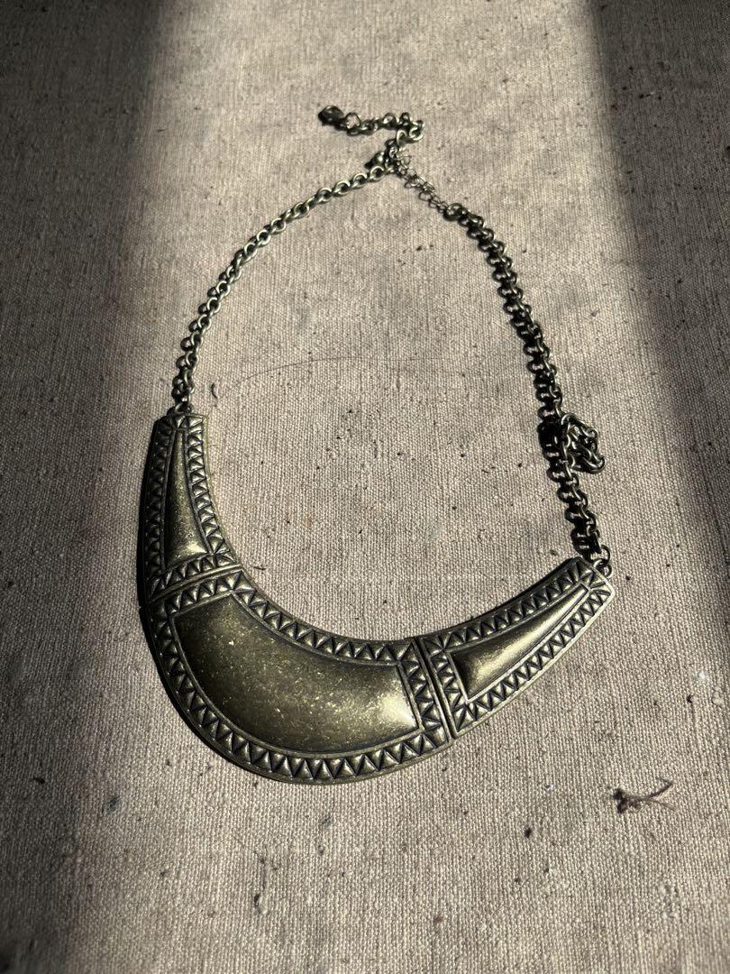 vintage necklace , 風化した黄金色