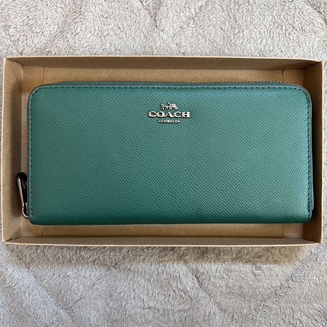 ☆新品未使用COACH オリーブグリーン 長財布 COACH コーチ 財布 レディース 長財布 アウトレット ラウンド