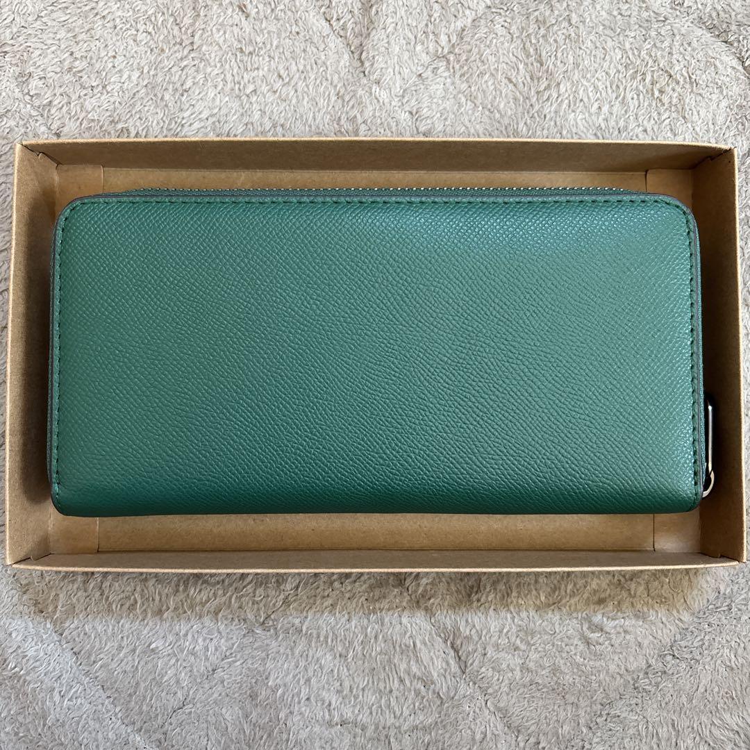 ☆新品未使用COACH オリーブグリーン 長財布 COACH コーチ 財布 レディース 長財布 アウトレット ラウンド
