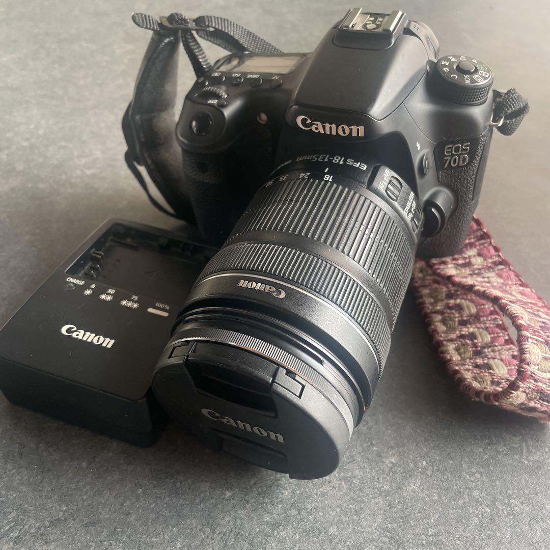 Canon EOS 70D デジタル一眼レフ 本体＆充電器