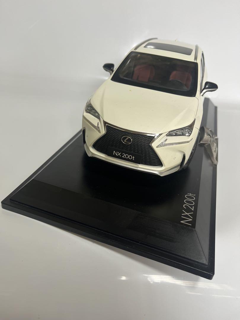 Lexus NX 200t コレクターズエディション 1/18スケール ホワイト