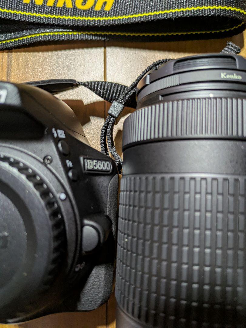 Nikon D5600 18-55mm + 70-300mm VRキット