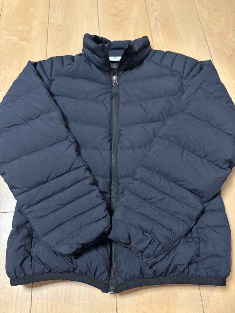 軽量ダウンジャケットS