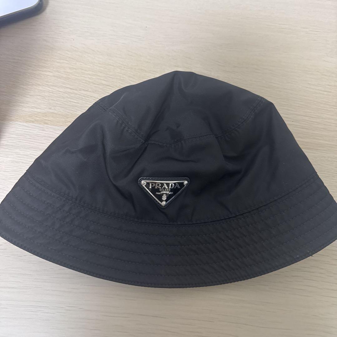 【美品】プラダ バケットハット Re Nylon Mサイズ 三角ロゴ