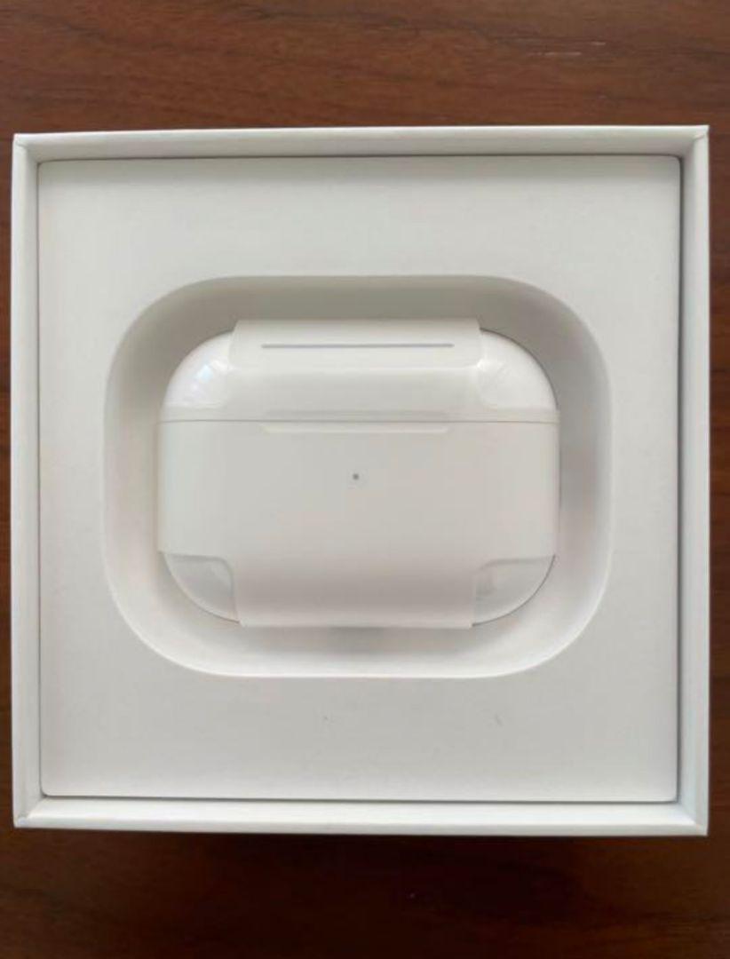 【国内正規品】AirPods Pro 第二世代 充電ケースのみ MQD83J/A