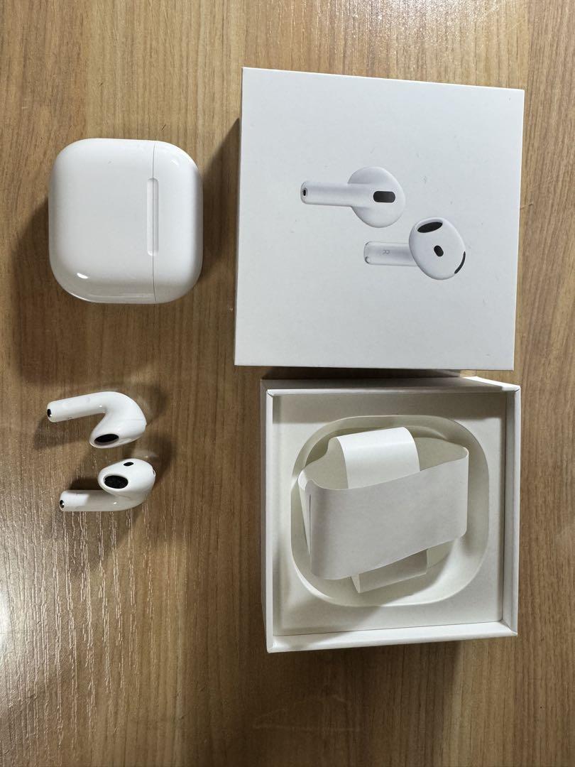 Apple AirPods 4 MXP63J/A ノイズキャンセル無しモデル