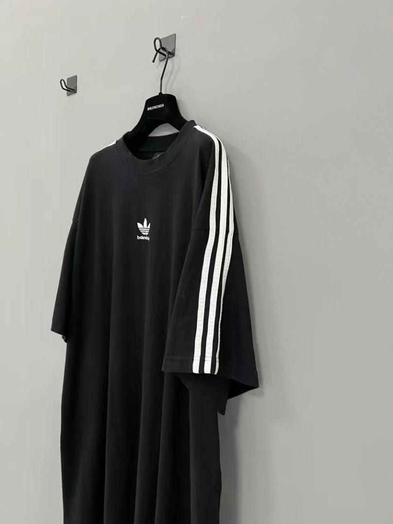 BALENCIAGA × adidas/バレンシアガ アディダス