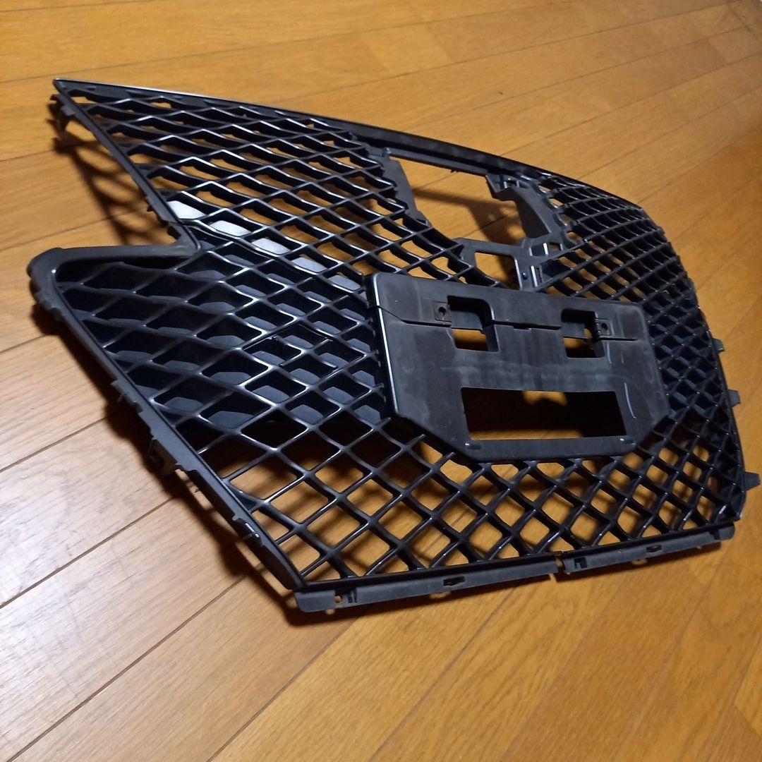 トヨタクラウン純正フロントグリル