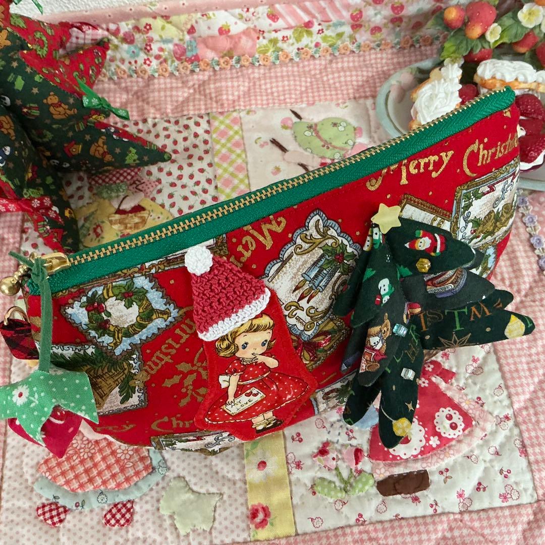 専用 まーるいポーチ❣️飛び出すクリスマスツリー⭐️ハローベイビー&マーガレット 専用 まーるいポーチ❣️飛び出すクリスマスツリー⭐️ハローベイビー&マーガレット