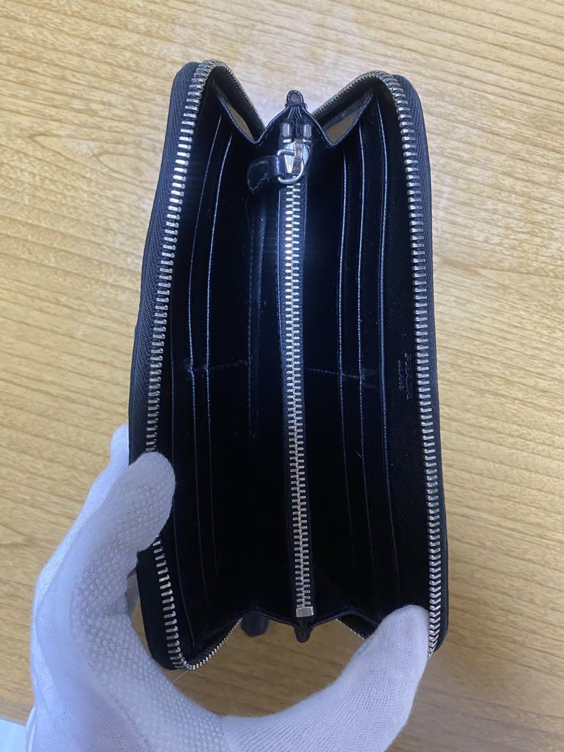 PRADA 長財布　黒　ラウンドファスナー　箱ギャランティー付き