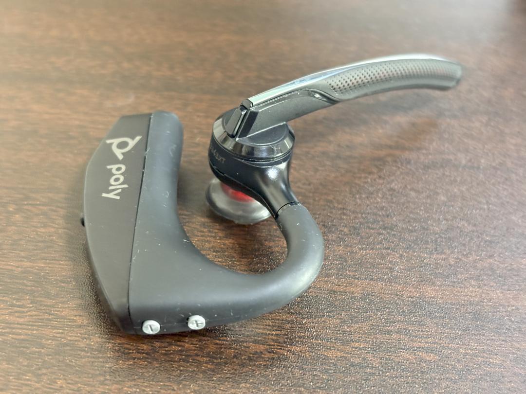 poly Voyager 5200 ワイヤレスヘッドセット＋専用充電ケース