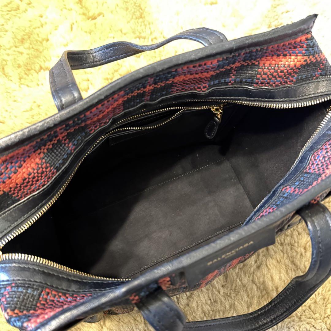 BALENCIAGA 赤 黒 チェック ショルダーバッグ - メルカリ