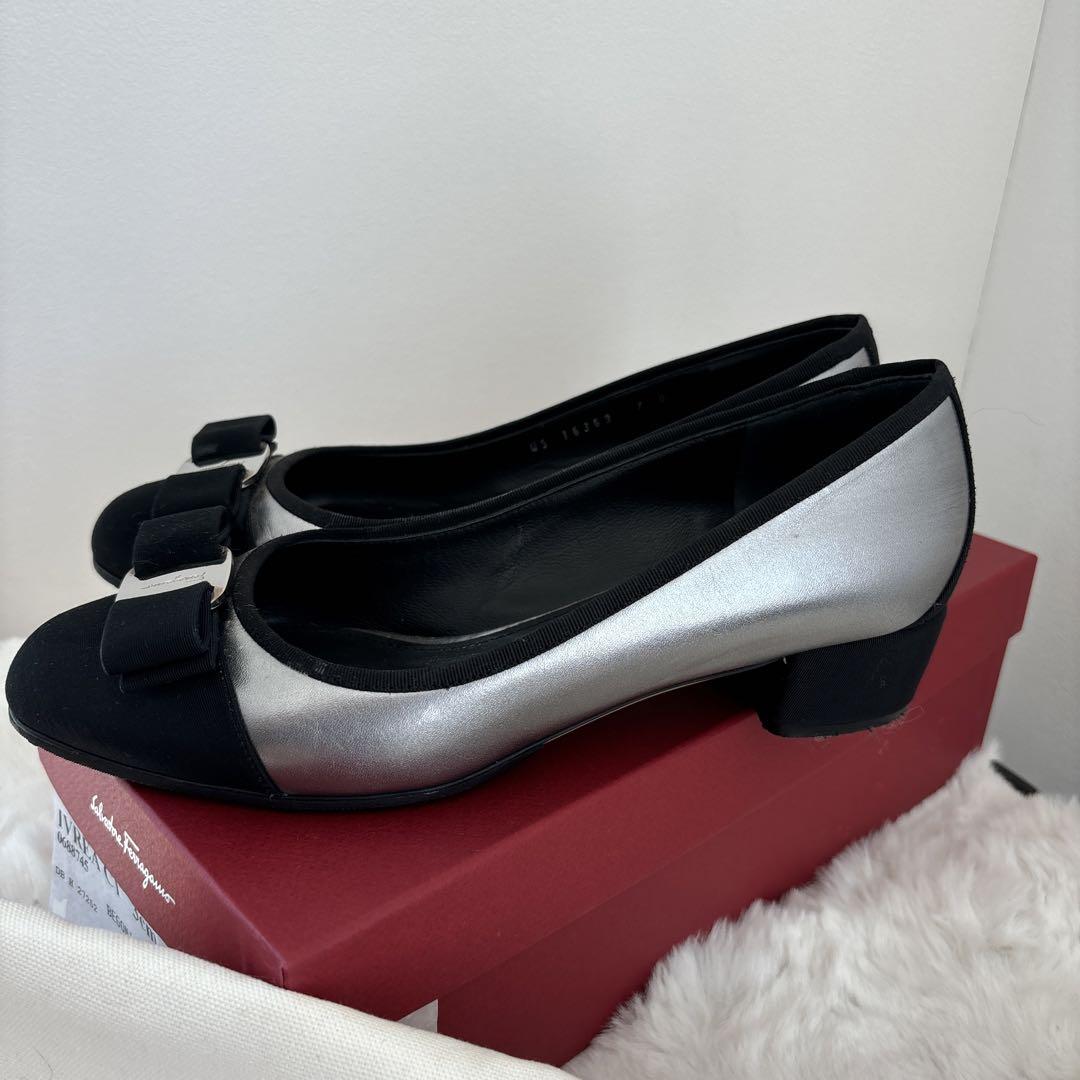 Salvatore Ferragamo パンプス　7D