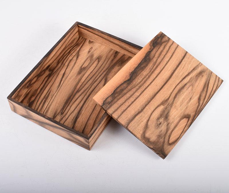 木工芸家　林哲三作　黒柿製　硯箱　共箱　G　2927