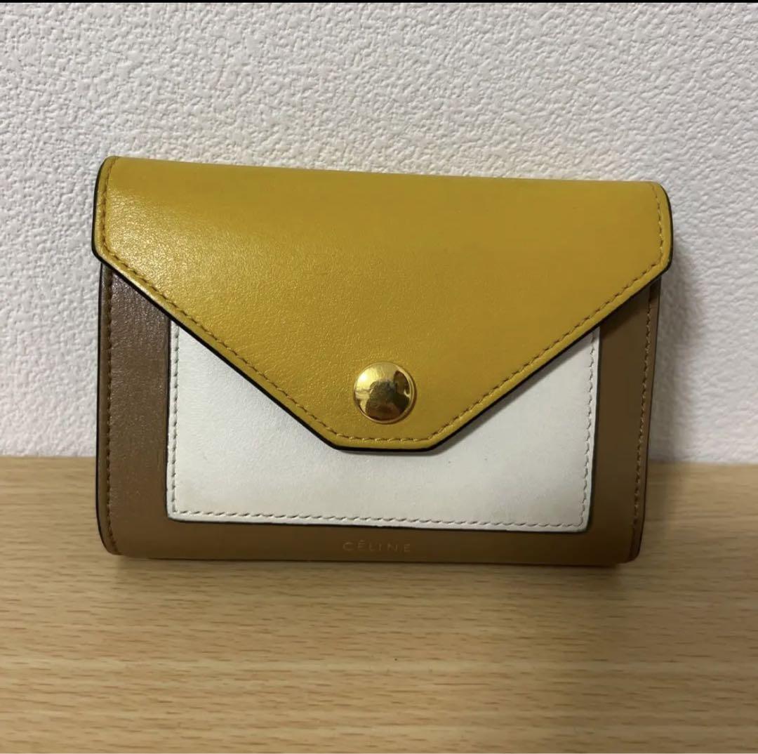 セリーヌ 三つ折り財布
