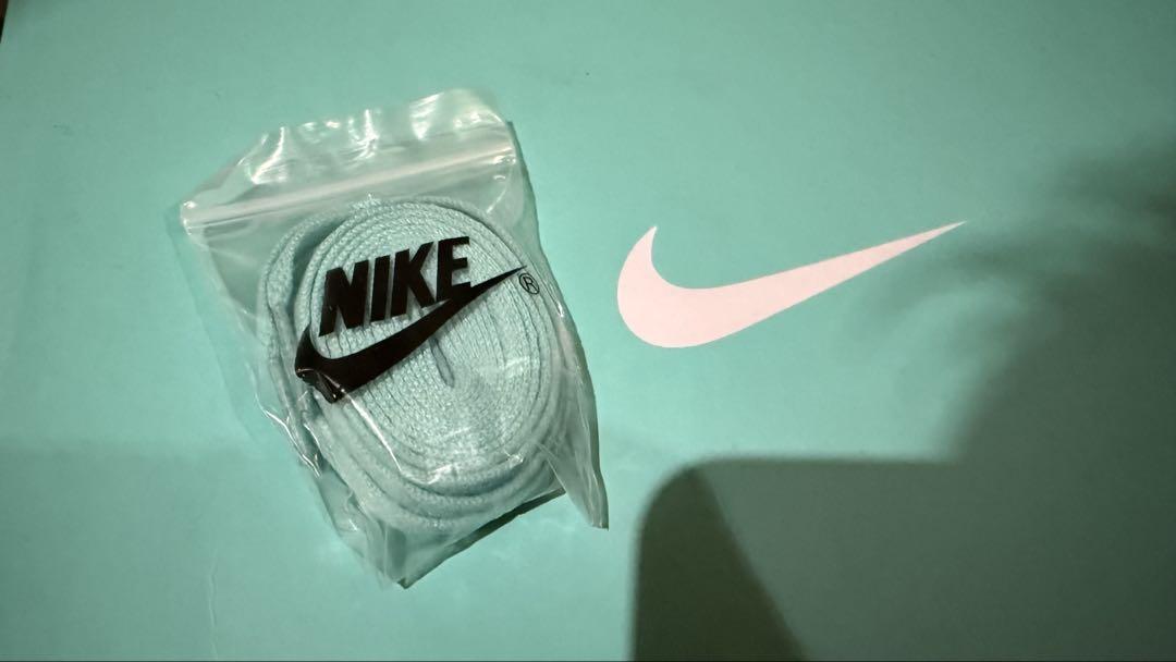 NIKE Airforce1xTiffanyコラボ