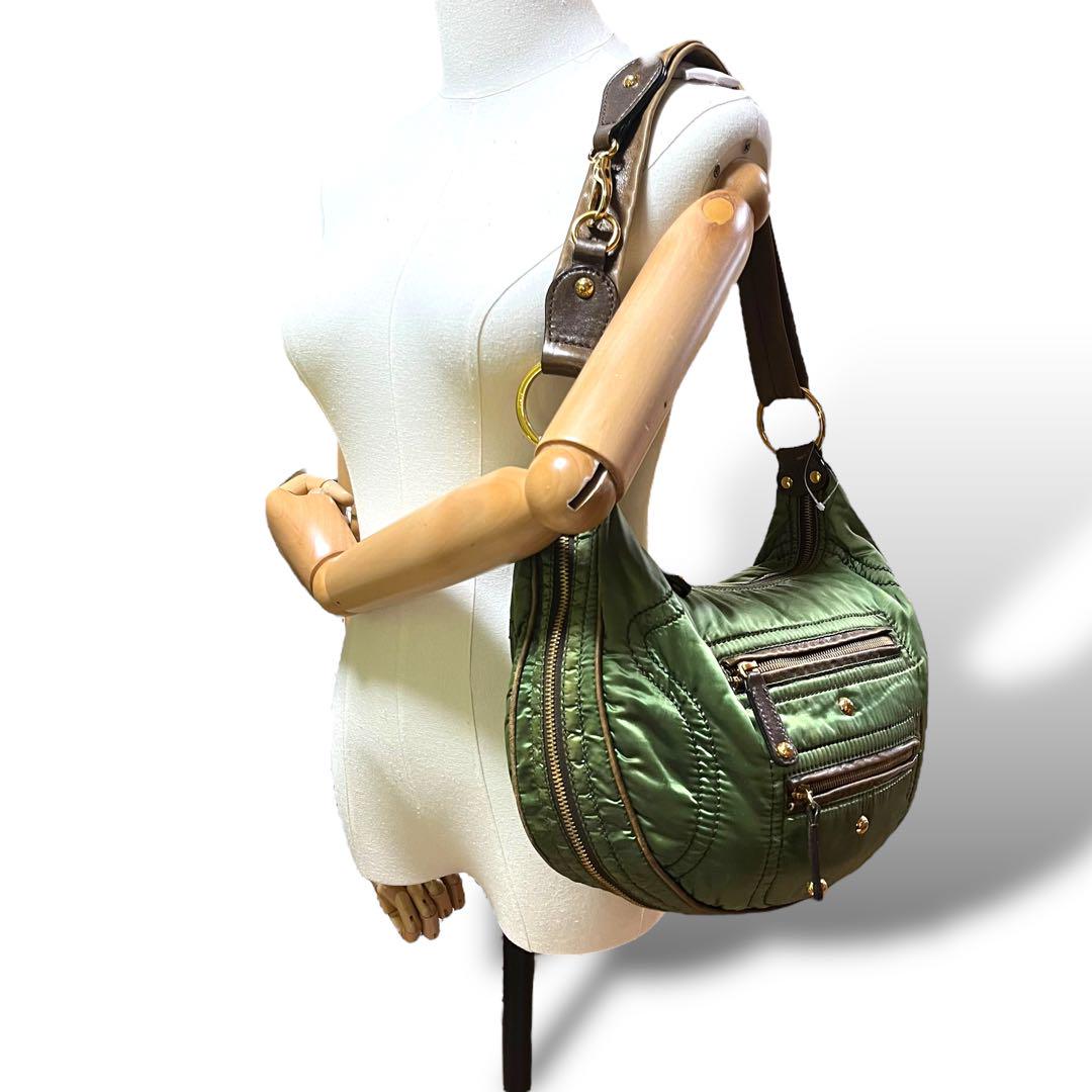 TOD's ショルダーバッグ ハンドバッグ　エナメル カーキ ✨美品✨ TOD'S トッズ ショルダーバッグ ナイロン ハーフムーン