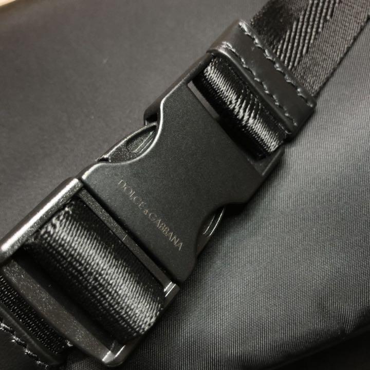 【新品・本物】Dolce&Gabbana ロゴ ベルトバッグ D&G BLACK 【新品・本物】Dolce&Gabbana ロゴ ベルトバッグ D&G BLACK