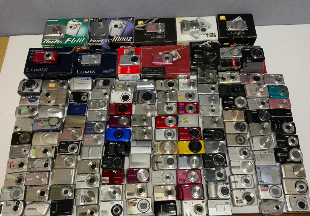 《コンデジ》Canon Nikon 他 まとめて 大量 134台！［動作品多数］
