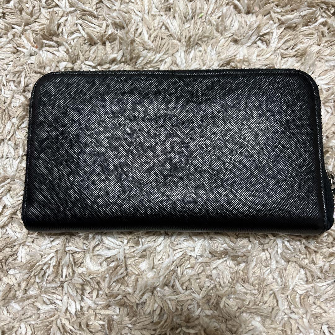 PRADA長財布