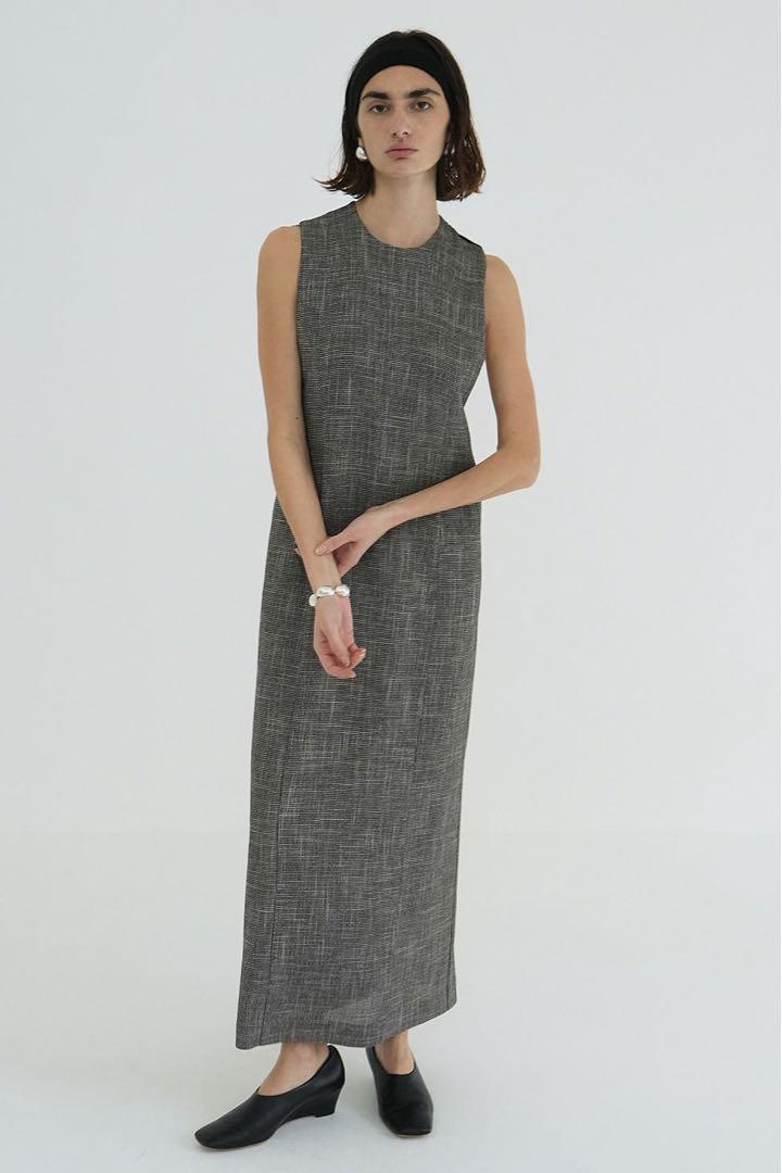 CLANE BACK SHEER MAXI ONEPIECE