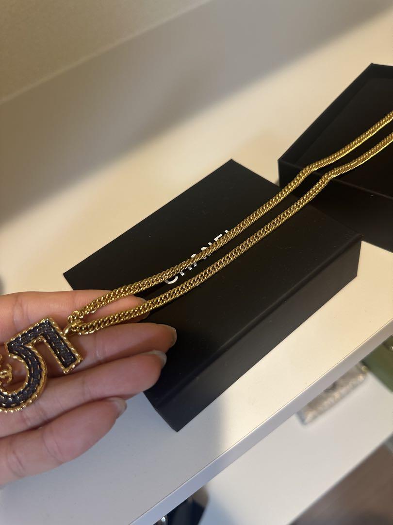 最終値下げCHANEL ナンバー5 ロング ネックレス ゴールド ブルー