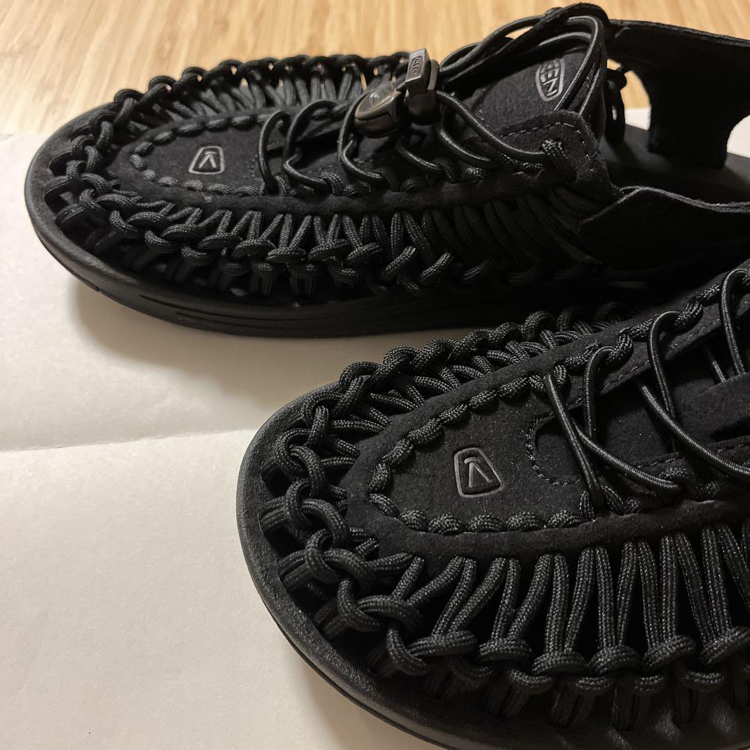 KEEN サンダル UNEEK 25cm