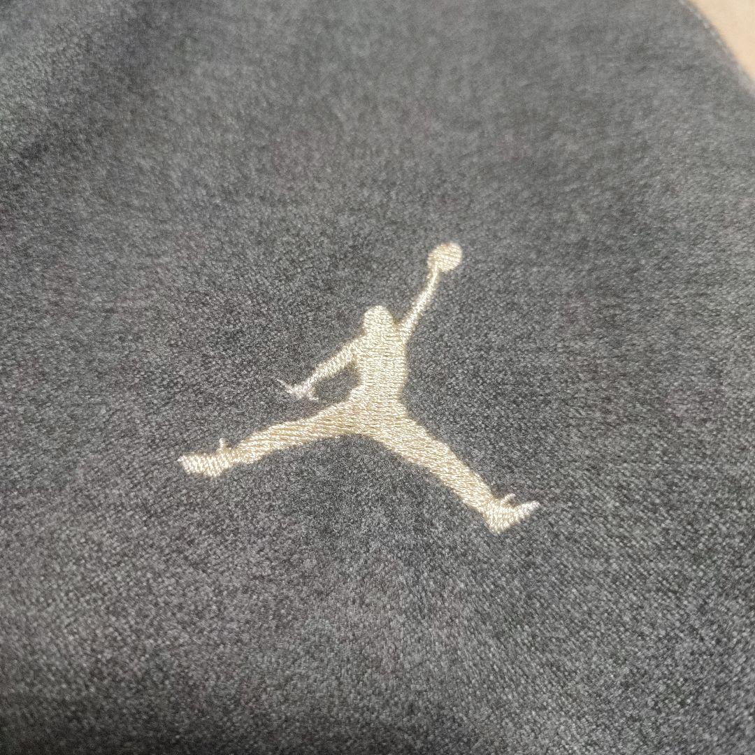 NIKE JORDAN 刺繍ロゴ 裏地キルティング ブルゾン ジャケット