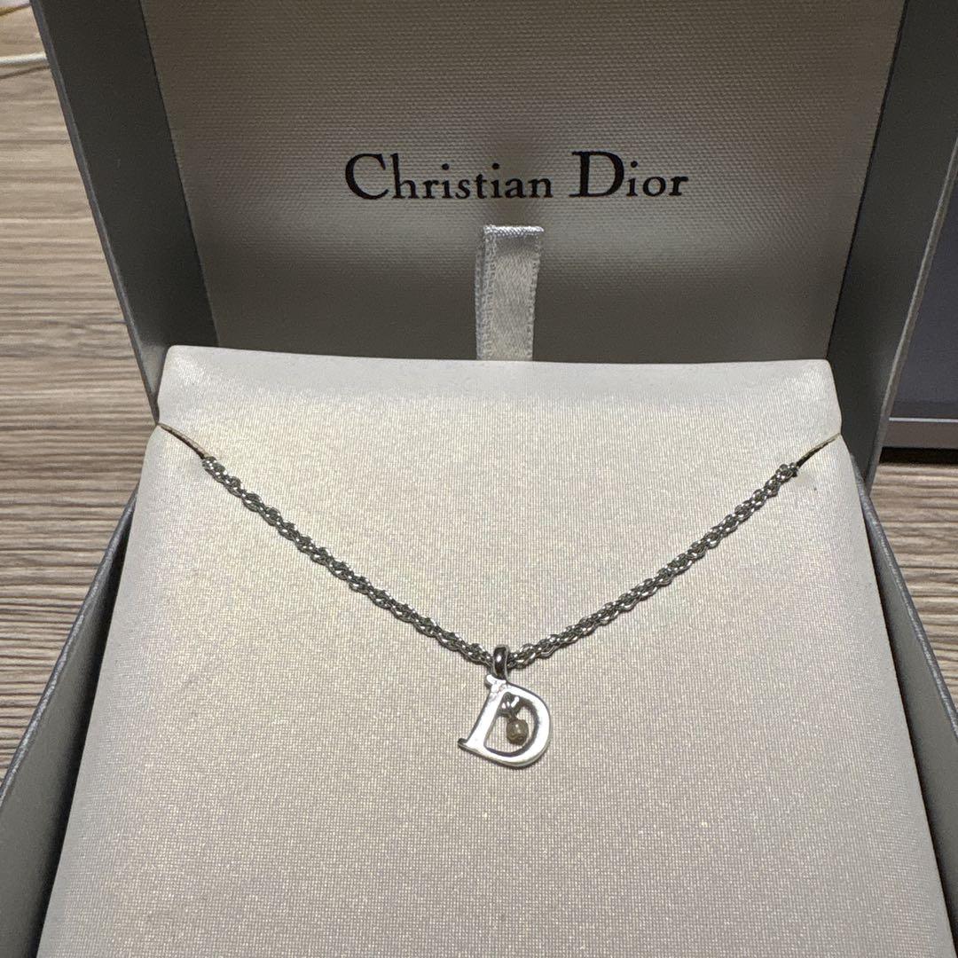 Dior 蛇腹デザイン ネックレス 23AW廃盤品】DIOR ペンダント ネックレス - メルカリ