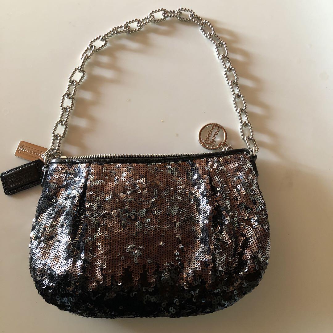 COACH スパンコール シルバー クラッチバッグ
