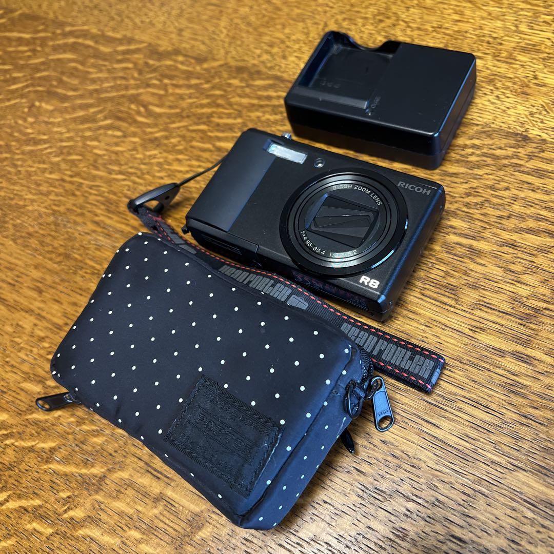 Ricoh R8 コンパクトデジタルカメラ