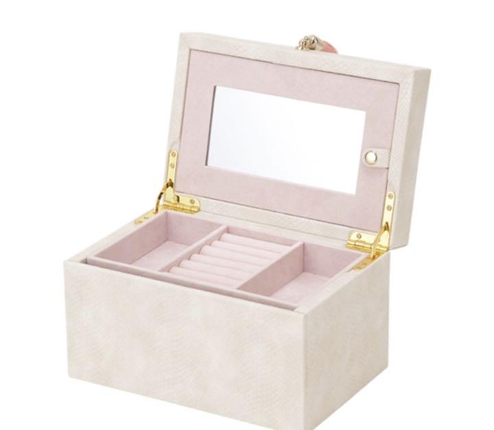 最終値下げアクセサリーボックス ジュエリー フランフラン ブラビア(¥4,000) , メルカリ スマホでかんたん フリマアプリ