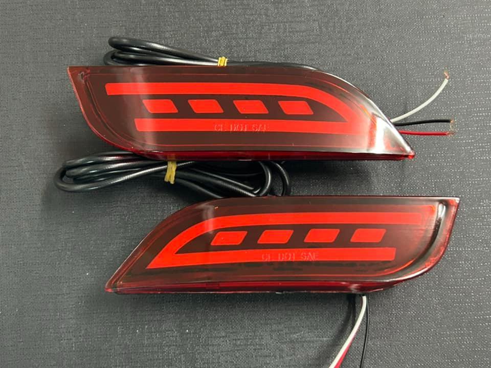 リアバンパーリフレクター未使用 GRB GP GT YA BR BM VM VN リアバンパーリフレクター未使用 GRB GP GT YA BR BM VM VN