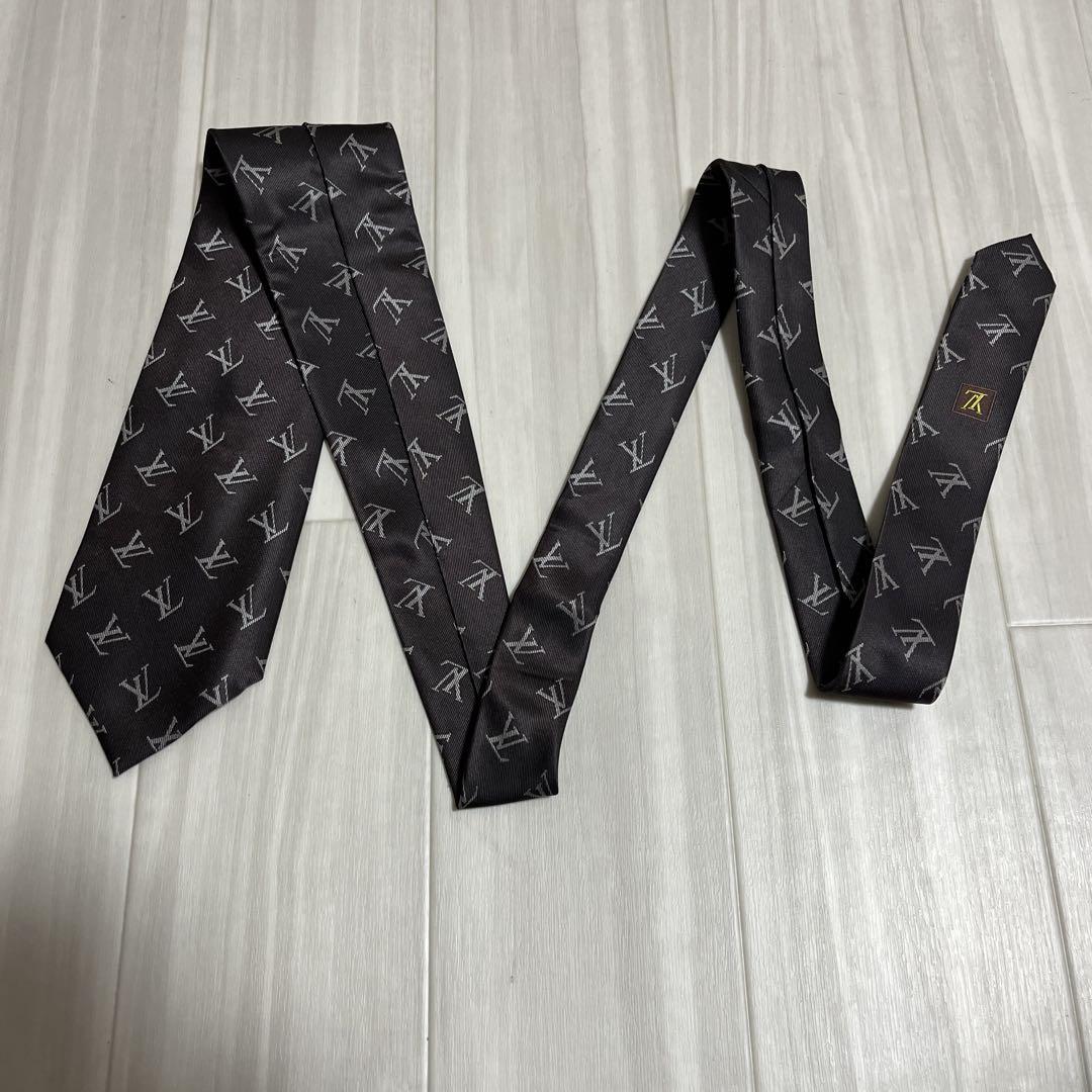 未使用LOUIS VUITTON ブラウンモノグラム ネクタイ