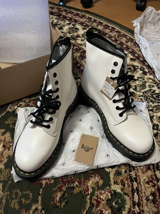 値段タグ付き) Dr.martens(ホワイト)【新品】8ホール 27cm | eliq.hu