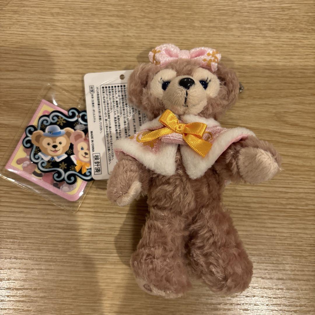 ディズニー　シェリーメイ　ぬいぐるみバッジ　ぬいぐるみチャーム　クリスマス クリスマスの仕様の衣装を着たダッフィー＆フレンズ！東京