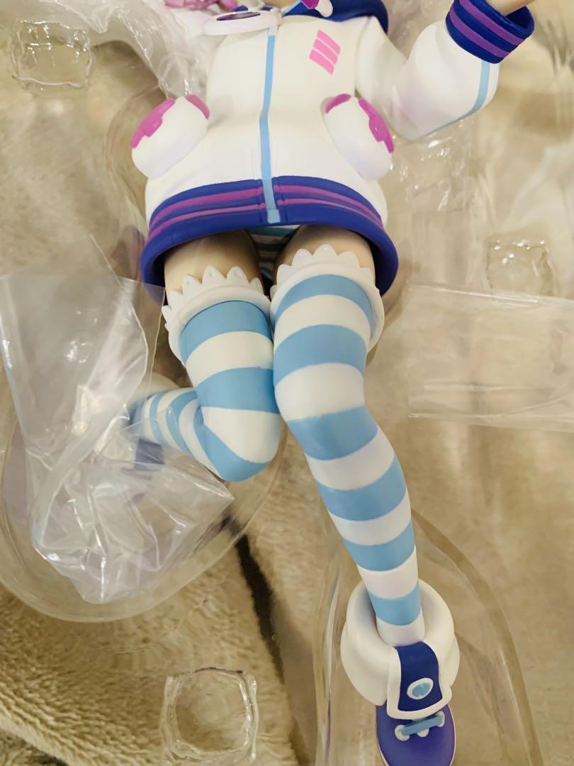 特典付き　ネプテューヌ ぴょいーんVer. 勇者ネプテューヌ フィギュア