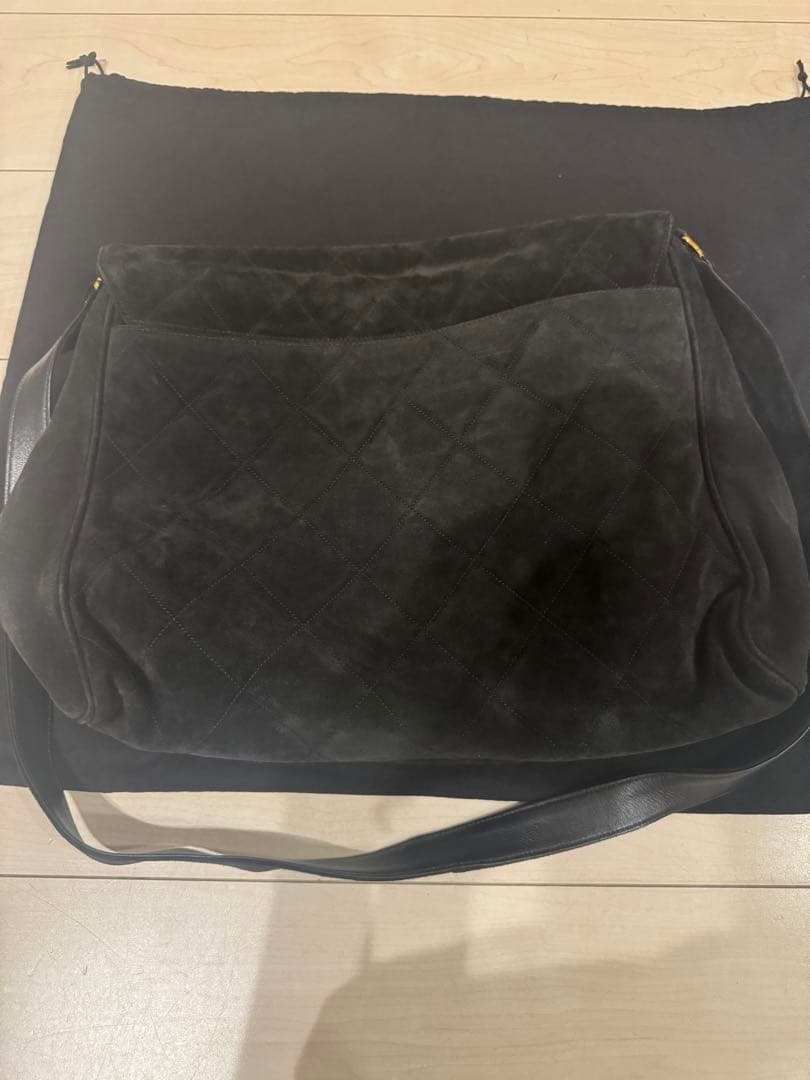 お値下げ⭐︎ CHANEL シャネル マトラッセ スウェード ショルダーバッグ お値下げ⭐︎ CHANEL シャネル マトラッセ スウェード ショルダーバッグ